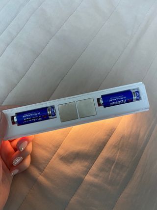 아카라 어두울 때만 켜지는 스마트 무선 센서등 — 4점을 준 리뷰어가 2021년 11월 올린 사용 사진