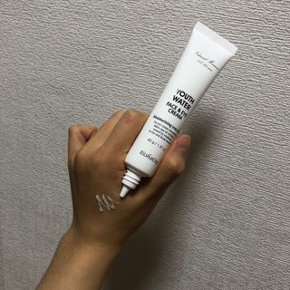 엘리샤코이 유스워터 페이스 앤 아이크림 — 5점을 준 리뷰어가 2021년 12월 올린 사용 사진
