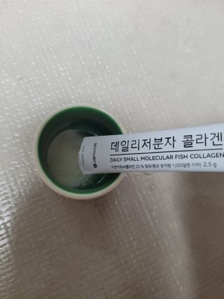 서울약사신협_데일리저분자콜라겐_2.5g x 100포 — 5점을 준 리뷰어가 2021년 5월 올린 사용 사진