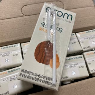 이롬 erom 황성주박사의 국산콩 두유 호두와 아몬드 — 5점을 준 리뷰어가 2020년 12월 올린 사용 사진
