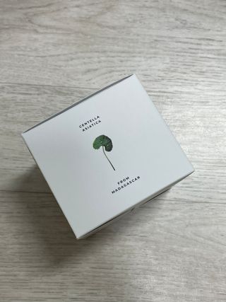 스킨1004 [SKIN1004] 마다가스카르 센텔라 퀵 카밍 패드 70매 130ml — 5점을 준 리뷰어가 2024년 9월 올린 사용 사진