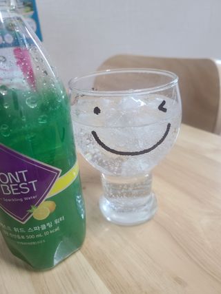 몽베스트 Montbest with Sparkling water Lemon OR Lime 20병(랜덤) — 5점을 준 리뷰어가 2022년 5월 올린 사용 사진