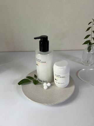 씽크바이오 히알루론 에센스 에어볼 28ea/ 부스팅 세럼 250ml 2종 세트 — 5점을 준 리뷰어가 2022년 8월 올린 사용 사진