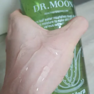 프리 [닥터문] 프리미엄 알로에베라 시카 수딩젤 1000ml — 5점을 준 리뷰어가 2024년 8월 올린 사용 사진
