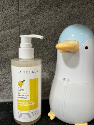 랑벨 내츄럴 딥 포어 클렌저 210ml (저자극 약산성 천연 클렌징 젤) — 5점을 준 리뷰어가 2022년 3월 올린 사용 사진