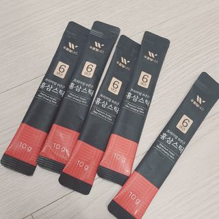 [푸름웰니스] 프리미엄 6년근 홍삼스틱 3mg x 100포 — 5점을 준 리뷰어가 2022년 5월 올린 사용 사진