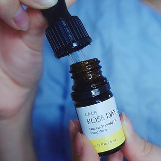 라라로즈데이 시즌2 천연 아로마오일 Y존 케어 속옷향수 이너퍼퓸 5ml  여성의 자존감을 UP시키자 — 5점을 준 리뷰어가 2021년 8월 올린 사용 사진