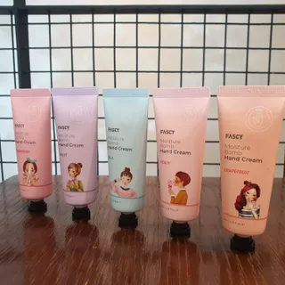 파시 고보습 핸드크림 40ml 5종 기프트 세트 — 5점을 준 리뷰어가 2022년 8월 올린 사용 사진
