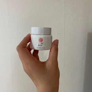 AYU25[아유트웬티파이브]다마스크로즈워터 베이스 천연 수분 촉촉 크림 — 3.5점을 준 리뷰어가 2021년 4월 올린 사용 사진