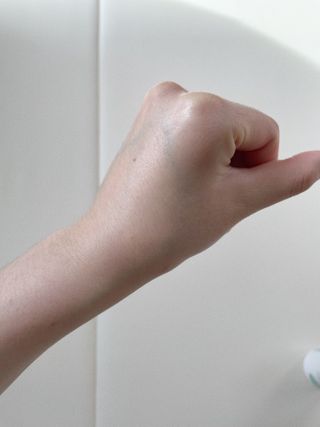 mom e 맘이 내추럴 베이비 케어 크림+바디오일 — 5점을 준 리뷰어가 2021년 1월 올린 사용 사진