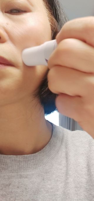 리더스코스메틱 리더스 퍼스트 샷 에센스 스틱 2종 — 4점을 준 리뷰어가 2022년 3월 올린 사용 사진