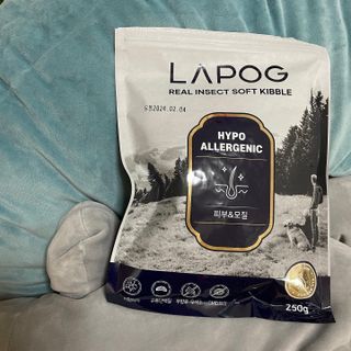 [푸디웜] 라포그 리얼인섹트 소프트키블 스킨 1KG — 4.5점을 준 리뷰어가 2022년 9월 올린 사용 사진