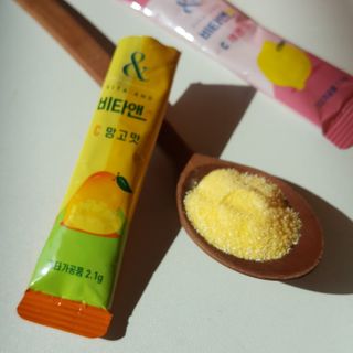 비타앤C 레몬맛, 망고맛 — 5점을 준 리뷰어가 2021년 4월 올린 사용 사진