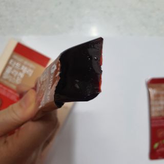 자연에온 가득담은 몽모랑시 타트체리 콜라겐 젤리스틱 — 5점을 준 리뷰어가 2020년 12월 올린 사용 사진