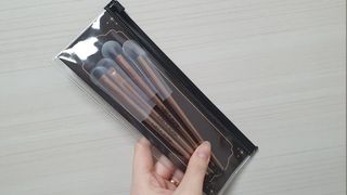 툴앤썸 로즈골드 에디션 아이 메이크업 브러쉬 4종+툴앤썸 어썸 블랙 멜로우 블렌딩 스펀지 — 5점을 준 리뷰어가 2021년 2월 올린 사용 사진