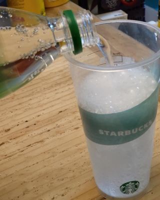 몽베스트 Montbest with Sparkling water Lemon OR Lime 20병(랜덤) — 5점을 준 리뷰어가 2021년 10월 올린 사용 사진