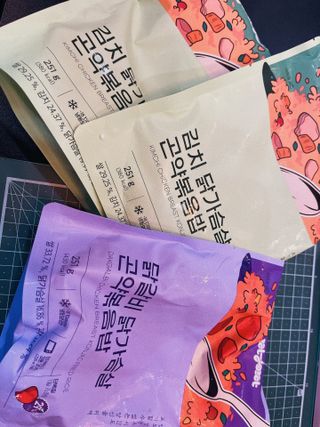 [푸딩팩토리] 요잇조잇 닭갈비 닭가슴살/김치 닭가슴살 곤약볶음밥 2종 (김치볶음밥 2개 닭갈비 볶음밥 1개) — 5점을 준 리뷰어가 2022년 7월 올린 사용 사진
