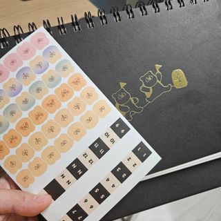 리훈 곰부 세우는 체크리스트 위클리 탁상 플래너 주간 일주일 계획표 — 5점을 준 리뷰어가 2023년 2월 올린 사용 사진