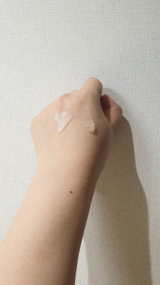 김정문알로에 큐어 큐어 알로에 리프레쉬 젤리 세럼, 큐어 알로에 하이드로 젤리 크림 — 5점을 준 리뷰어가 2021년 3월 올린 사용 사진