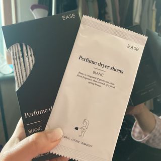 [이즈라이프코스메틱] 퍼퓸 드라이어 시트 히노끼향  or 블랑향 2중 택1 30매 — 4점을 준 리뷰어가 2021년 6월 올린 사용 사진