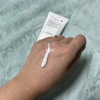 셀프 모이스처라이징 프로텍션 크림 셀프 모이스처라이징 프로텍션크림 — 5점을 준 리뷰어가 2022년 4월 올린 사용 사진