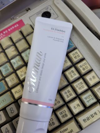[비건인증]닥터데디스 마망치약 100g [임산부와 태아의 건강을 위해 만든 치약] + 여행용 미니치약 15g — 5점을 준 리뷰어가 2022년 8월 올린 사용 사진