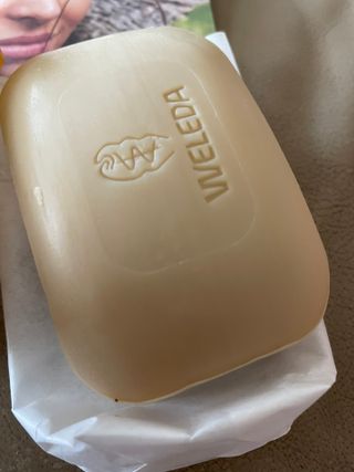 벨레다 카렌듈라 솝& 씨벅쏜 미니 핸드크림 세트 — 5점을 준 리뷰어가 2021년 8월 올린 사용 사진