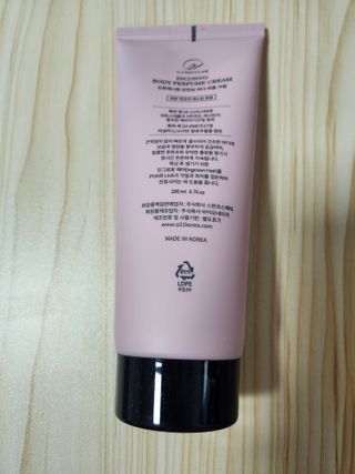 오투에니원 인컨보 바디 퍼퓸 크림 200ml — 4점을 준 리뷰어가 2023년 2월 올린 사용 사진