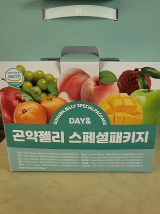 참앤들황토농원 10가지 맛, 입맛대로 스페셜하게~ 가볍게 한 포 땡! 곤약젤리 스페셜 패키지 130ml x 30포 — 5점을 준 리뷰어가 2023년 1월 올린 사용 사진