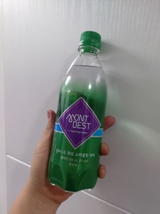 몽베스트 Montbest with Sparkling water Plain 20병 — 5점을 준 리뷰어가 2022년 8월 올린 사용 사진