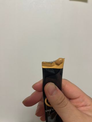 짜먹는 이지견과 짜먹는 이지아몬드, 짜먹는 이지허니피넛, 짜먹는 이지캐슈넛 각 10g X  10포 — 5점을 준 리뷰어가 2021년 3월 올린 사용 사진