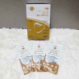 에버그린 순면 끈조절 KF94 마스크 - 화이트 30매 — 5점을 준 리뷰어가 2021년 4월 올린 사용 사진