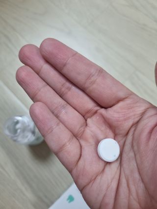 일오오오 3초 고체가글 가글밤 32정 — 5점을 준 리뷰어가 2022년 7월 올린 사용 사진