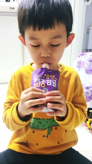 탐라원 건강 어린이 주스, 생생한 주스 3종 - 유기 감귤 주스, 당근과 사과 주스, 감귤 주스 — 5점을 준 리뷰어가 2021년 10월 올린 사용 사진
