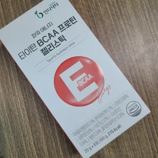 [인디닥터] 타이탄 BCAA 프로틴 젤리스틱 — 5점을 준 리뷰어가 2022년 5월 올린 사용 사진