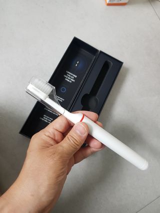 트로마츠 심플 미세전류 칫솔 — 5점을 준 리뷰어가 2022년 5월 올린 사용 사진