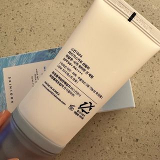 [스킨1004] 마다가스카르 센텔라 히알루-시카 워터핏 선세럼 50ml — 5점을 준 리뷰어가 2024년 5월 올린 사용 사진