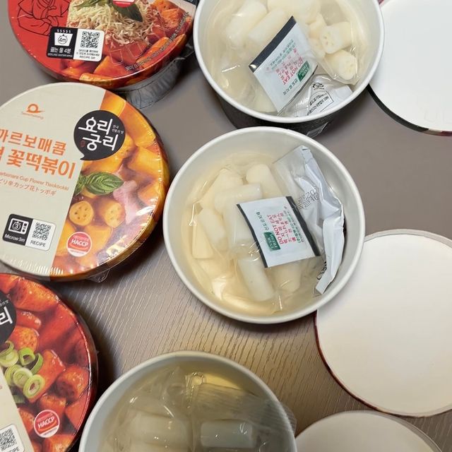 릴스 [요리궁리] 타입 B (매콤,치즈,매콤까르보) 꽃떡볶이 6개입 세트 리뷰 사진