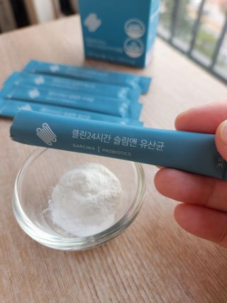 클린24시간 슬림앤유산균 1박스 (3.5g X 15포) — 5점을 준 리뷰어가 2022년 11월 올린 사용 사진
