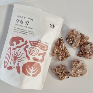 이풀 이로운풀 다시팩 3종세트(담백한맛, 감칠맛, 순한맛) — 5점을 준 리뷰어가 2022년 10월 올린 사용 사진