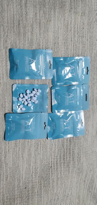 입 냄새 완화에 도움을 주는 에티켓 캔디 앳캔디 스트롱민트 — 5점을 준 리뷰어가 2021년 1월 올린 사용 사진