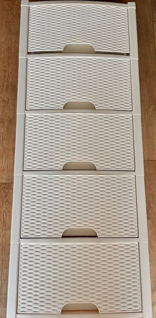 올맘 커넥트 5단 서랍장+분리커버+연결선반 구성 아이보리/브라운 — 5점을 준 리뷰어가 2021년 8월 올린 사용 사진