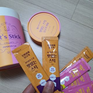 페페로니 맛있는 스틱 - 무항생제 닭고기 15개 + 알래스카 연어 15개 — 5점을 준 리뷰어가 2021년 9월 올린 사용 사진