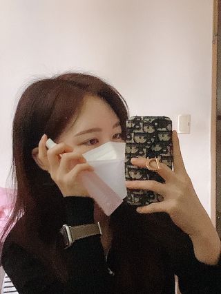 멈칫 X 최준 헤어 앤 바디미스트 소프트블루솝, 마젠타레이디 2종 — 5점을 준 리뷰어가 2021년 6월 올린 사용 사진