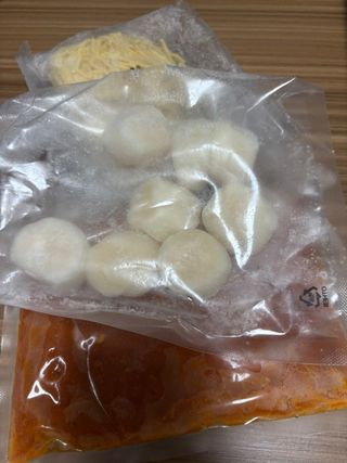 프레시지 [구매평]최현석의 쵸이닷 가리비 토마토 파스타 (냉동) — 5점을 준 리뷰어가 2025년 5월 올린 사용 사진