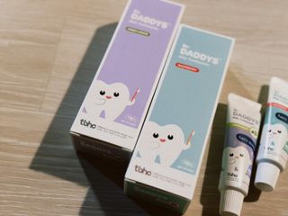 닥터데디스 안심저불소 키즈치약 (라즈베리, 청포도향 중 택 1) 60g +  여행용 미니 치약 15g — 5점을 준 리뷰어가 2022년 11월 올린 사용 사진