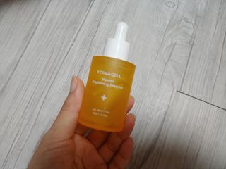체르엠 스템앤셀 비타민 브라이트닝 에센스 30ml 1개 — 5점을 준 리뷰어가 2021년 9월 올린 사용 사진