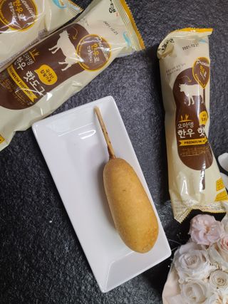 오마뎅 한우핫도그 — 5점을 준 리뷰어가 2021년 7월 올린 사용 사진
