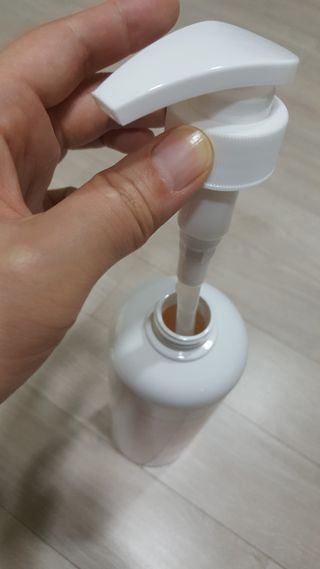 프리[닥터문] 유산균 락토케어 질경초 여성청결제 1000ml (젤타입) — 5점을 준 리뷰어가 2022년 5월 올린 사용 사진