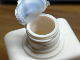 로우퀘스트 베리어 인핸싱 토너투에센스 200ml — 4.5점을 준 리뷰어가 2023년 11월 올린 사용 사진